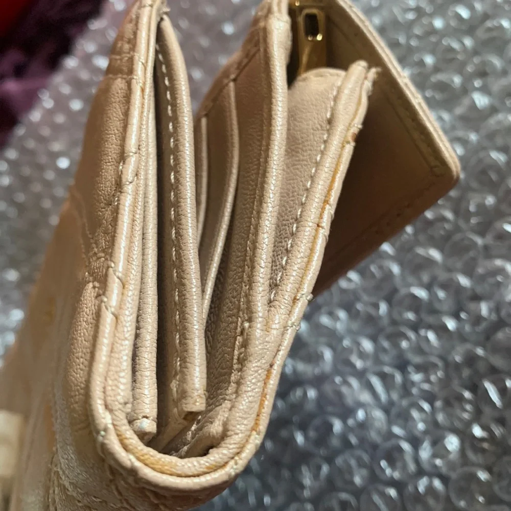 Marc Jacobs long wallet leather matelasse